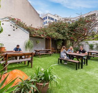 Secret Garden Backpackers Sydney - Airlie Beach Holiday