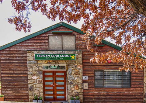 Selwyn Star Lodge - Airlie Beach Holiday 0