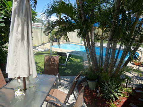 Shell Motel (Pearly Shell Motel) - Airlie Beach Holiday 1