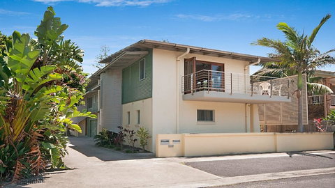 Siesta - Lennox Head - Airlie Beach Holiday 0