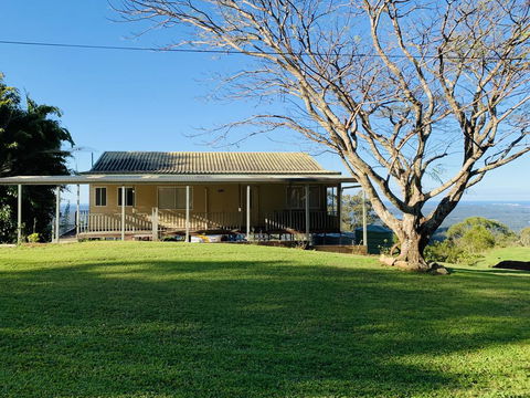 Silent Hope Cottage - Airlie Beach Holiday 1