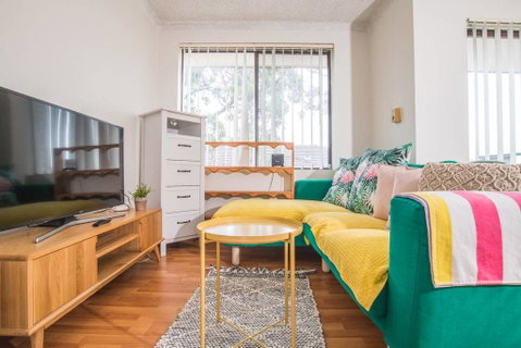 SIMPLE COMFORT! 2bed1bath Unit In Meadowbank - Airlie Beach Holiday 2