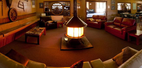 Snowy Mountains Resort And Function Centre - Airlie Beach Holiday 0