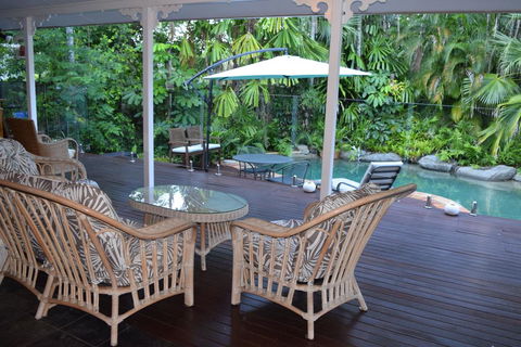 South Pacific Bed & Breakfast - Airlie Beach Holiday 0
