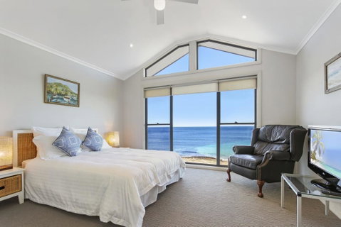 South Pacific Crescent 75, Ulladulla - Airlie Beach Holiday 3