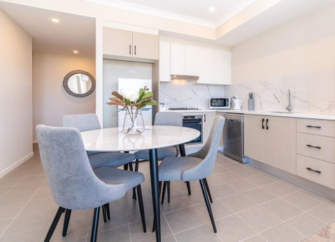 SP246-Brandnew Modern Apt In Penrith With Parking - Airlie Beach Holiday 3