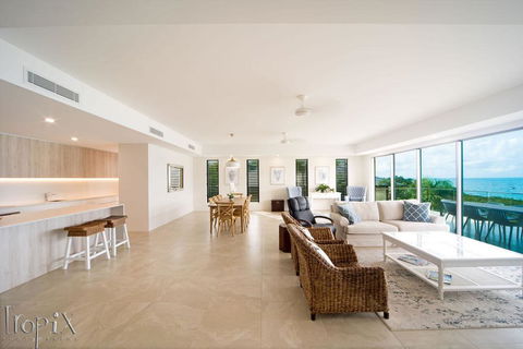 Splendeur Sur La Mer - One Bedroom - Airlie Beach Holiday 1