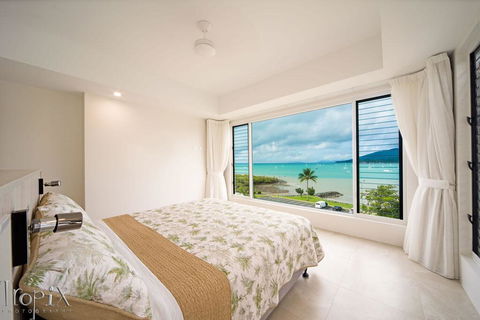 Splendeur Sur La Mer - Three Bedroom - Airlie Beach Holiday 1
