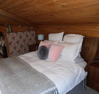 Springmead Rustic Cabin - Airlie Beach Holiday