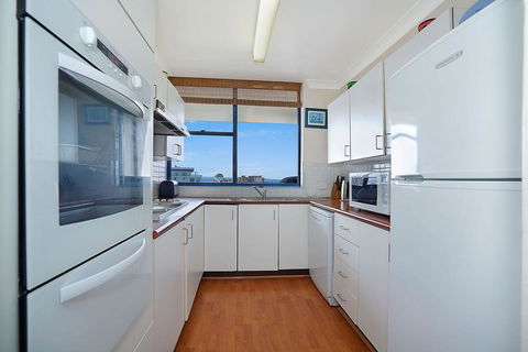 St Tropez Unit 39 - The Entrance, NSW - Airlie Beach Holiday 2