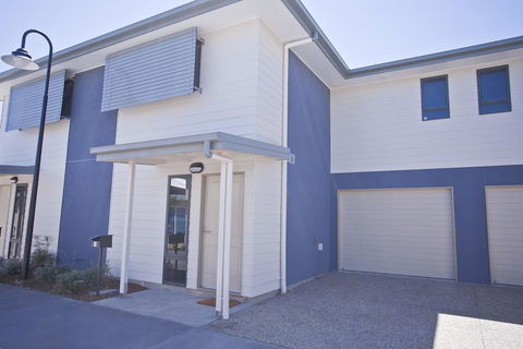 Stonewood Villas - Airlie Beach Holiday 2