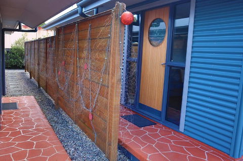 Strahan Bungalows - Airlie Beach Holiday 3