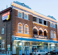 Strathfield Hotel - Airlie Beach Holiday