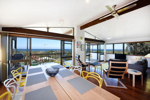 Sun Ray - 9 Pelican Street, Peregian Beach, Noosa Shire - Airlie Beach Holiday 0