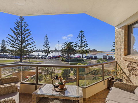 Sundowner Apartment 2 - Airlie Beach Holiday 0