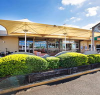 Sunnybank Hotel Brisbane - Airlie Beach Holiday