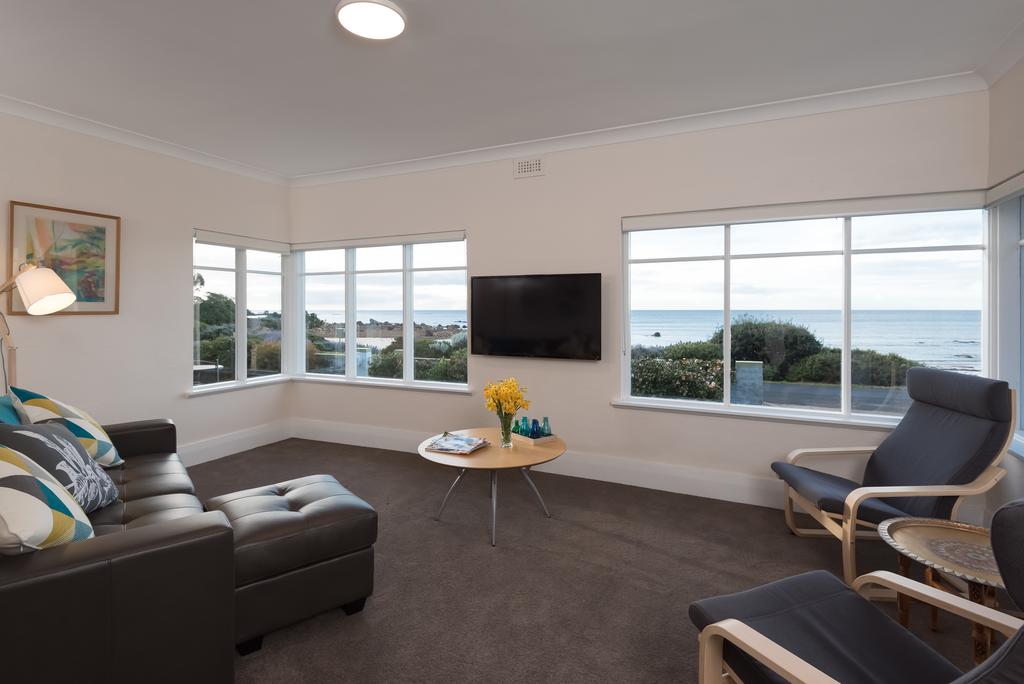 Cuprona TAS Airlie Beach Holiday