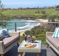 Sunrise Over Easts 1 - Pets stay free views - Airlie Beach Holiday