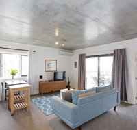 Sunsets by the Beach - Fremantle - Airlie Beach Holiday
