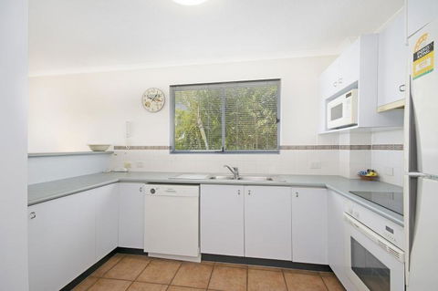 Sunshine Cove, Across The Road From The Beach - Airlie Beach Holiday 3