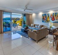 Superior Poinciana 011 on Hamilton Island - Airlie Beach Holiday