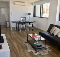 Sydney CBD Live Like You're At Home W/Parking - Airlie Beach Holiday