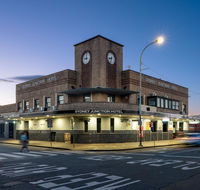Sydney Junction Hotel - Airlie Beach Holiday
