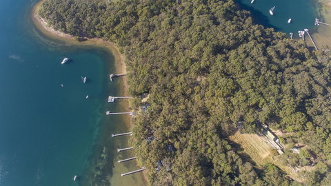 Sydney, Pittwater YHA - Airlie Beach Holiday 1