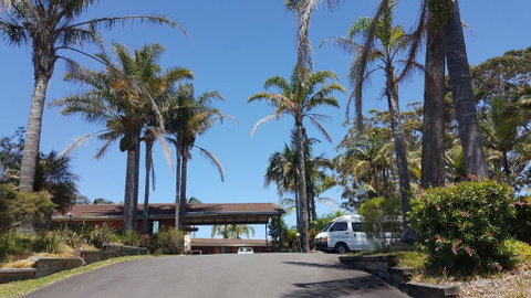 Tabourie Lake Motor Inn - Airlie Beach Holiday 0