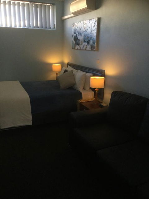 Tall Timbers Motel - Airlie Beach Holiday 0