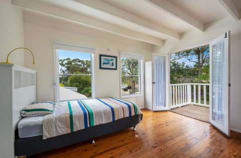 Tallwood Ave 77 Mollymook - Airlie Beach Holiday 0