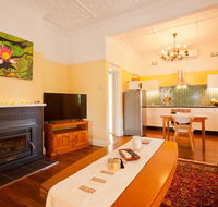 Taree Apartment - Airlie Beach Holiday