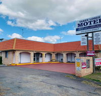 Taree Lodge Motel - Airlie Beach Holiday