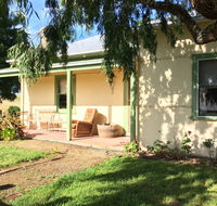 Tarndwarncoort - Farmer's Cottage - Airlie Beach Holiday