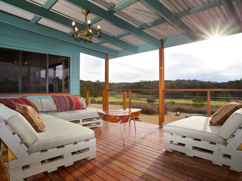 Tea Tree Hollow - 50 Percent Off Third Night On Weekend - Airlie Beach Holiday 0