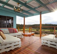 Tea Tree Hollow - 50 percent off third night on weekend - Airlie Beach Holiday