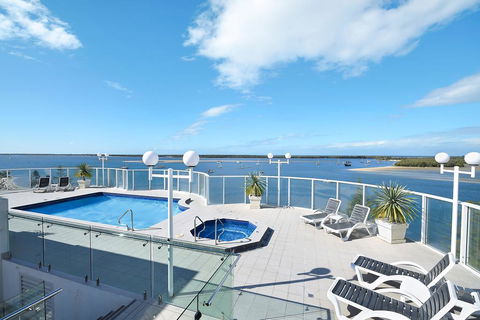 The Atrium Resort - Airlie Beach Holiday 0