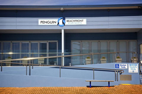 Penguin Beachfront Apartments - Airlie Beach Holiday 17