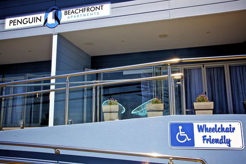 Penguin Beachfront Apartments - Airlie Beach Holiday 20