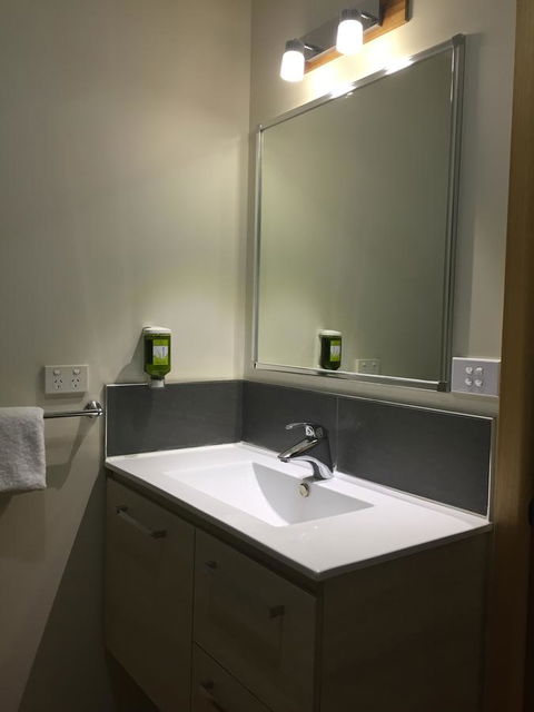 White Sands Estate Unit 20 - Airlie Beach Holiday 12