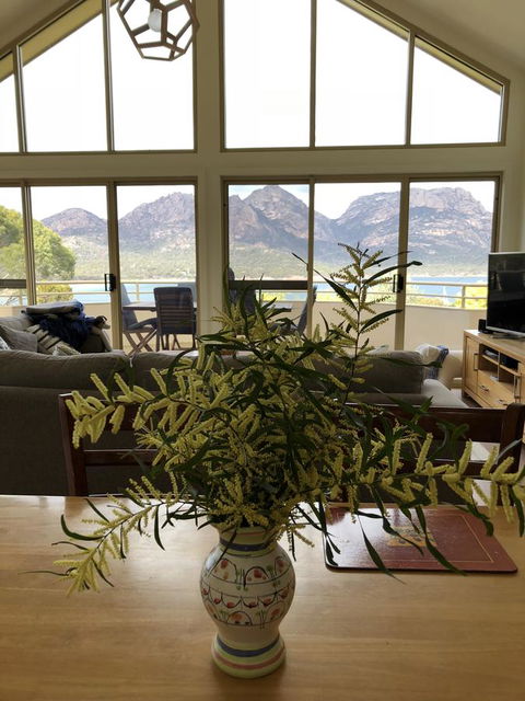 Freycinet Beach House - Airlie Beach Holiday 16