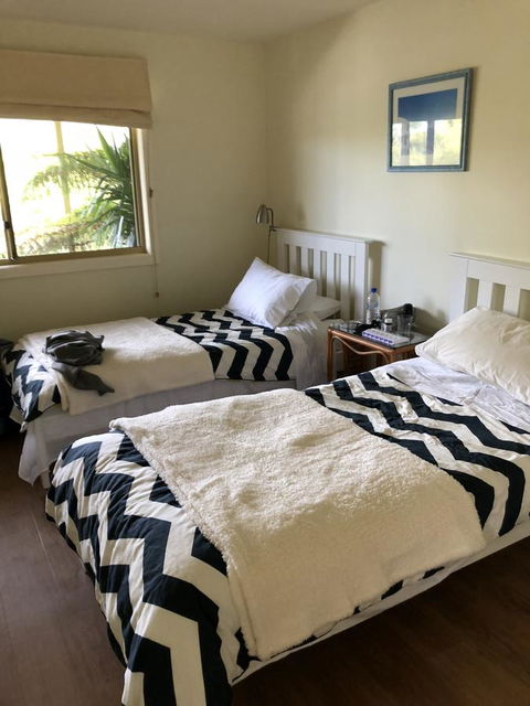 Freycinet Beach House - Airlie Beach Holiday 6