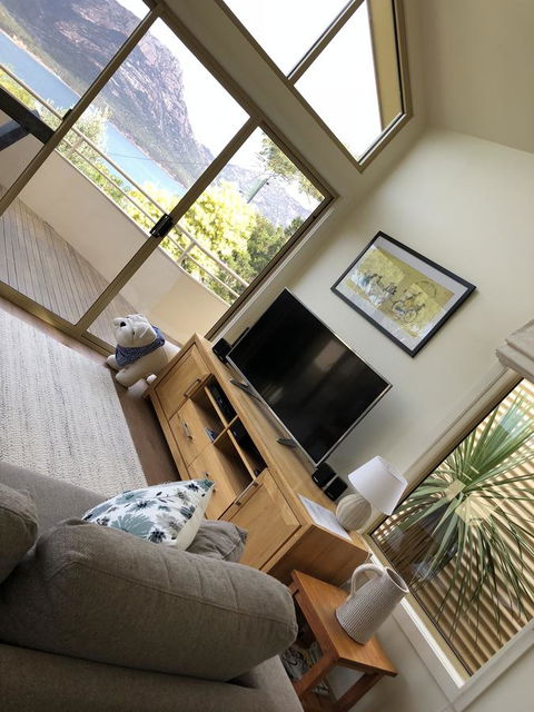 Freycinet Beach House - Airlie Beach Holiday 7