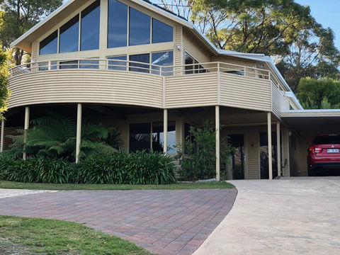 Freycinet Beach House - Airlie Beach Holiday 10