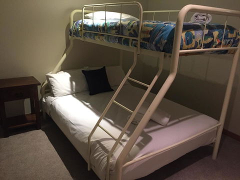 White Sands Estate Unit 24 - Airlie Beach Holiday 8