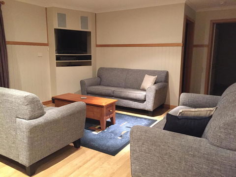 White Sands Estate Unit 24 - Airlie Beach Holiday 4