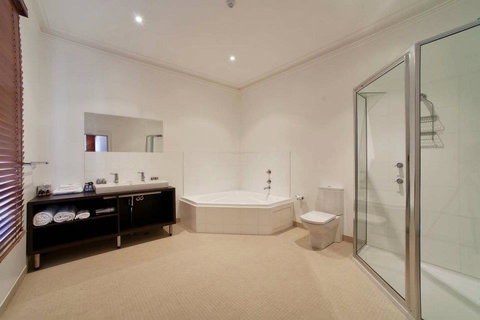 Ikon Hotel - Airlie Beach Holiday 16