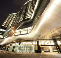 Crown Metropol Melbourne - Airlie Beach Holiday