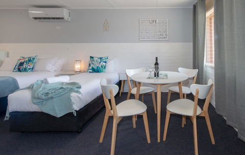 24HourCheck-In- Bridgewater Motel-Victoria-Australia - Airlie Beach Holiday 2