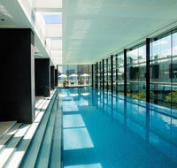 Crown Promenade Melbourne - Airlie Beach Holiday